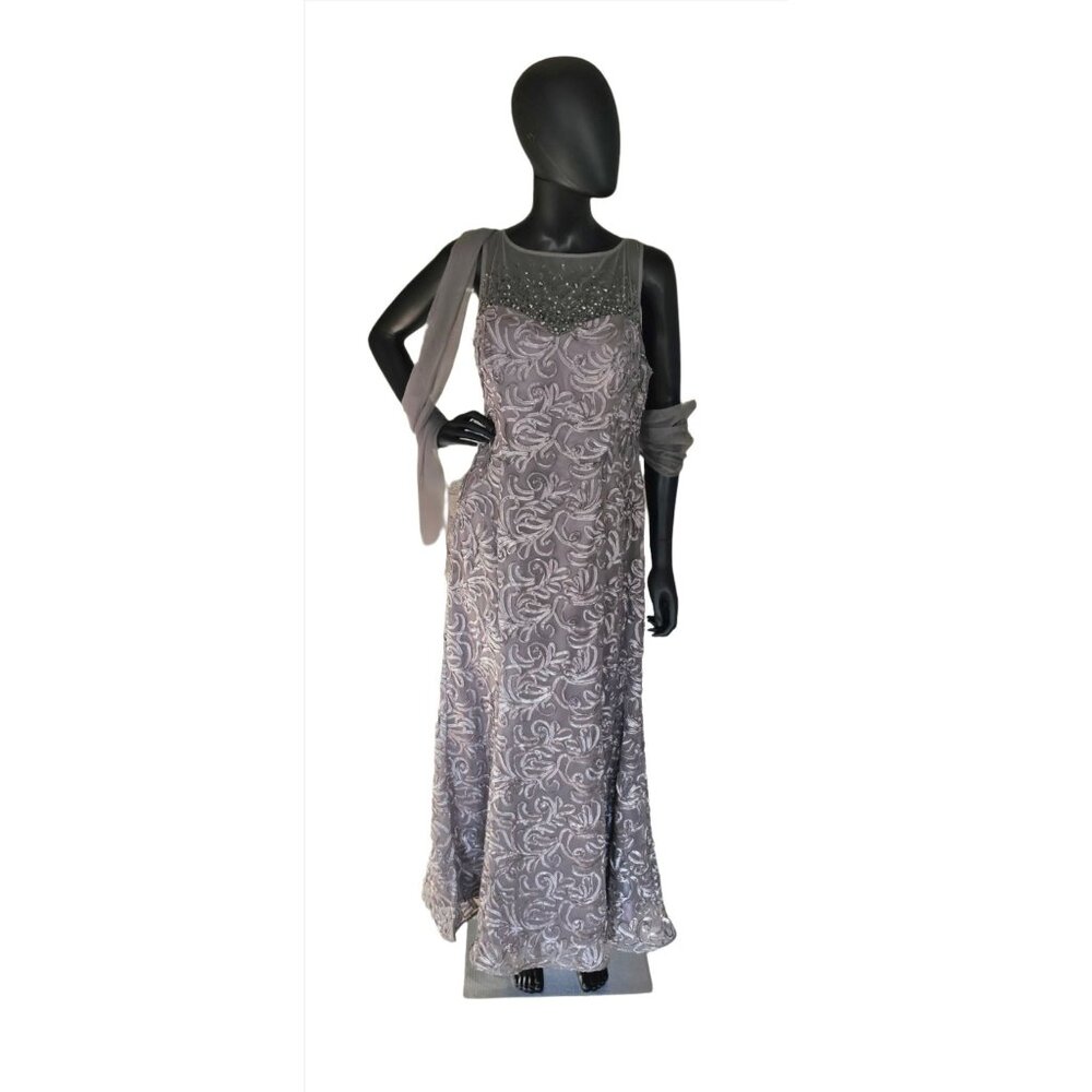 Pewter Applique Gown W/Shawl